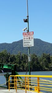 8 minutes to cross the Daintree river by ferry